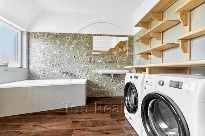 Prodej rodinného domu, Březová, 199 m2