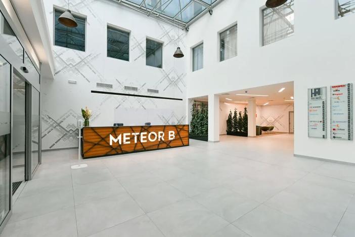 Pronájem kanceláře, Praha - Karlín, Thámova, 281 m2