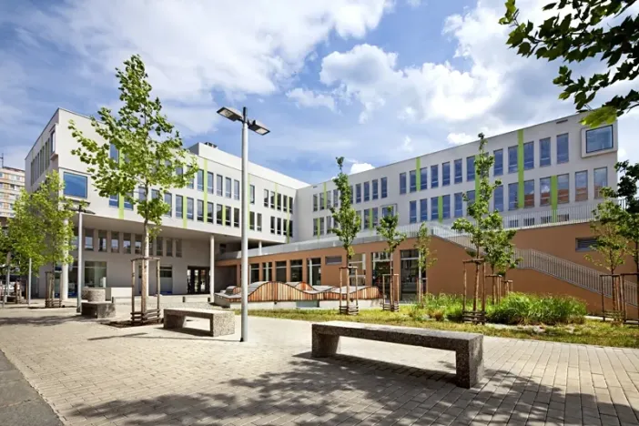 Pronájem obchodního prostoru, Ústí nad Labem, Špitálské náměstí, 179 m2