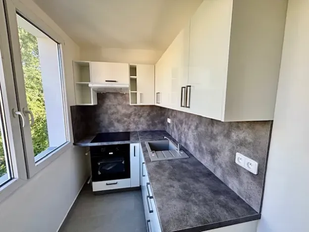 Pronájem bytu 3+kk, Praha - Střížkov, Harrachovská, 60 m2