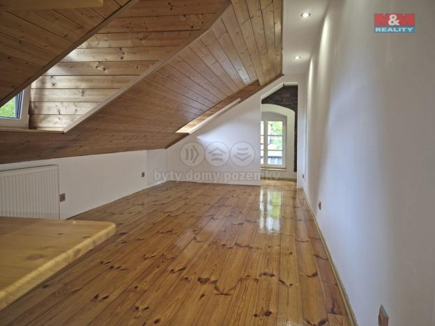 Pronájem bytu 2+kk, Jáchymov, náměstí Republiky, 56 m2