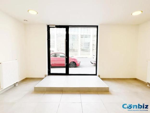 Pronájem obchodního prostoru, Praha - Smíchov, Holečkova, 39 m2