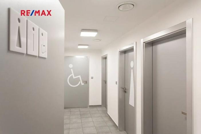 Pronájem kanceláře, Praha - Hodkovičky, Pod kopcem, 700 m2