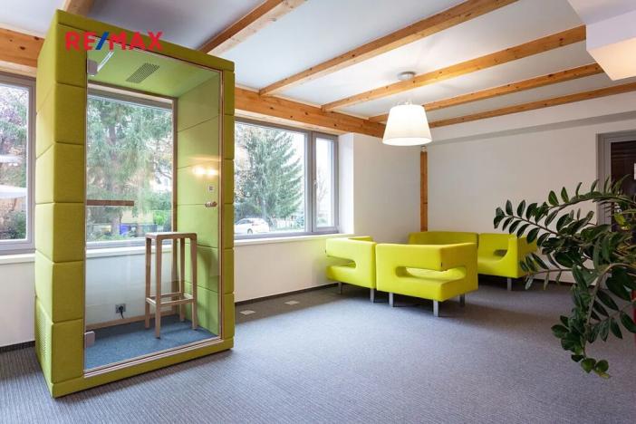 Pronájem kanceláře, Praha - Hodkovičky, Pod kopcem, 700 m2