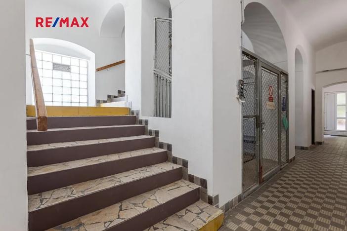 Prodej obchodního prostoru, Zbiroh, Líšenská, 700 m2