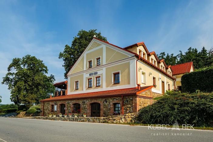 Prodej ubytování, Chotoviny, Táborská, 2200 m2