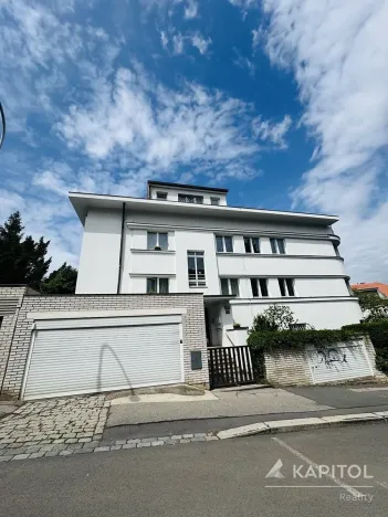 Pronájem bytu 2+1, Praha - Smíchov, U Malvazinky, 69 m2