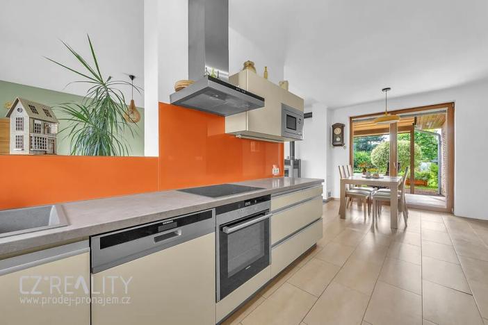 Prodej rodinného domu, Babice, Sportovní, 160 m2