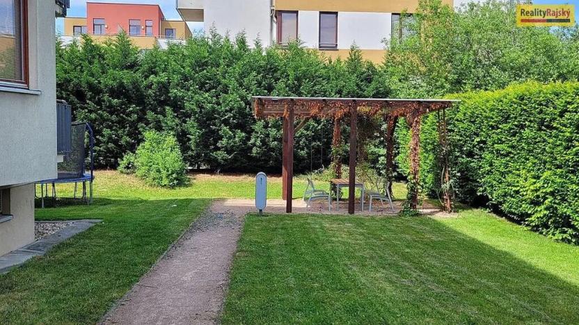 Pronájem bytu 2+kk, Praha - Štěrboholy, Laudonova, 53 m2