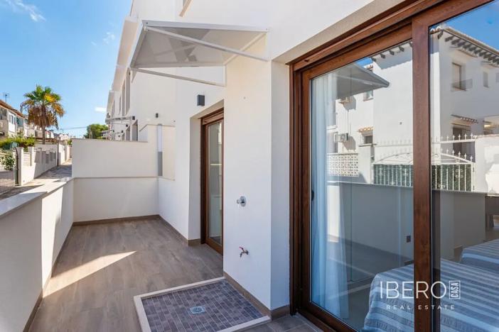 Prodej bytu 3+kk, Torrevieja, Španělsko, 62 m2