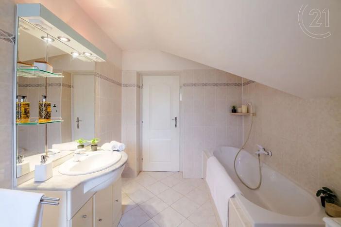 Prodej rodinného domu, Kryry, Pivovarská, 290 m2