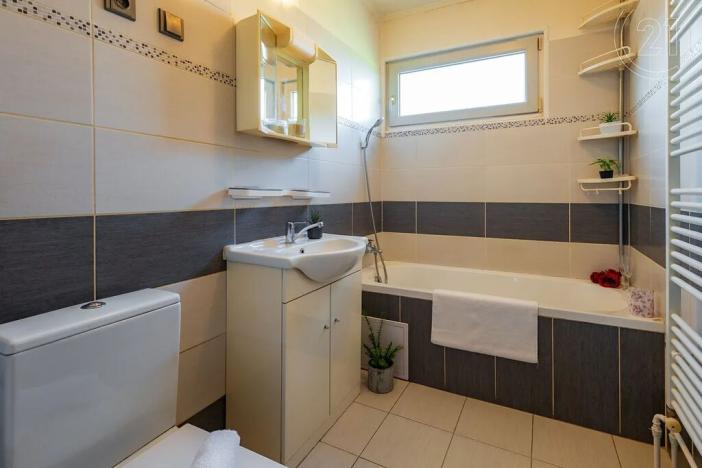 Prodej rodinného domu, Vroutek, Na Hůrce, 140 m2