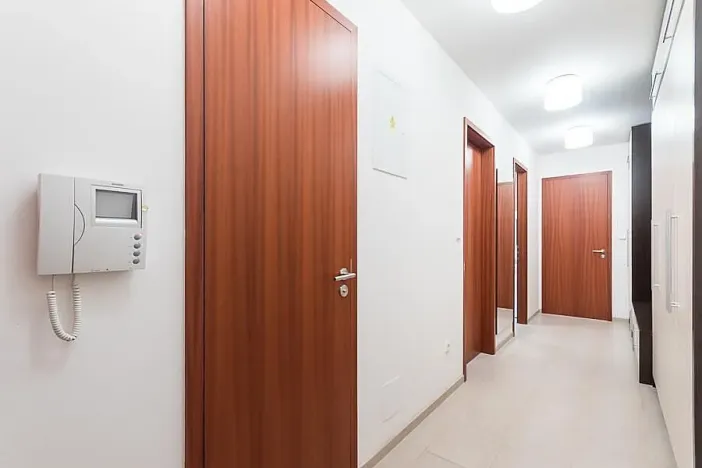 Pronájem bytu 2+kk, Praha - Nové Město, Na slupi, 50 m2