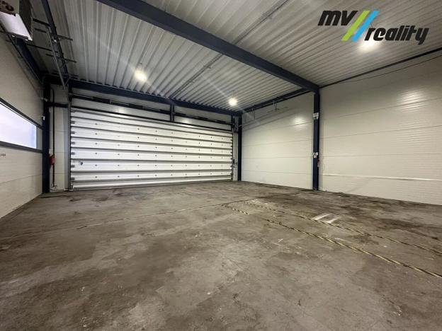 Pronájem skladu, Chlumec nad Cidlinou, 9. května, 414 m2