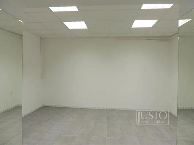 Pronájem obchodního prostoru, Zábřeh, 28. října, 56 m2