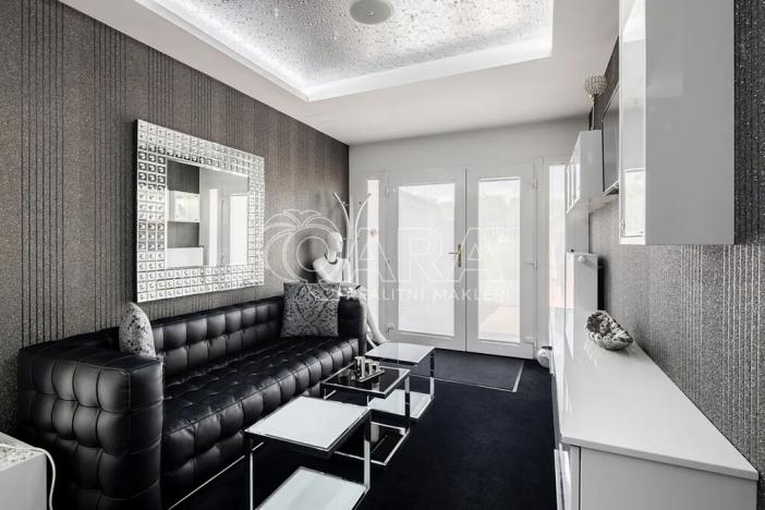 Prodej obchodního prostoru, Zeleneč, Jitrocelová, 150 m2