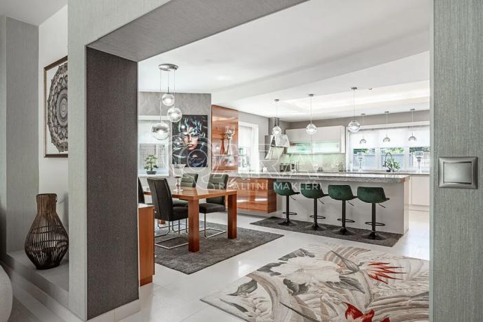 Prodej vily, Zeleneč, Štefánikova, 540 m2