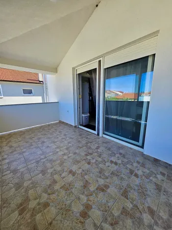 Prodej bytu 3+1, Vrsi, Chorvatsko, 72 m2