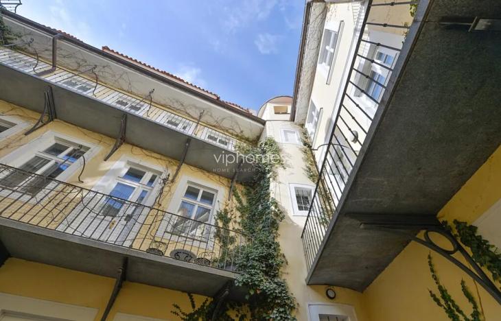 Pronájem bytu 4+1, Praha - Malá Strana, Vlašská, 221 m2