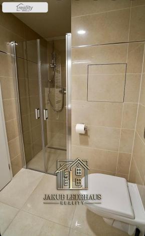 Pronájem bytu 1+kk, Praha - Hloubětín, 32 m2