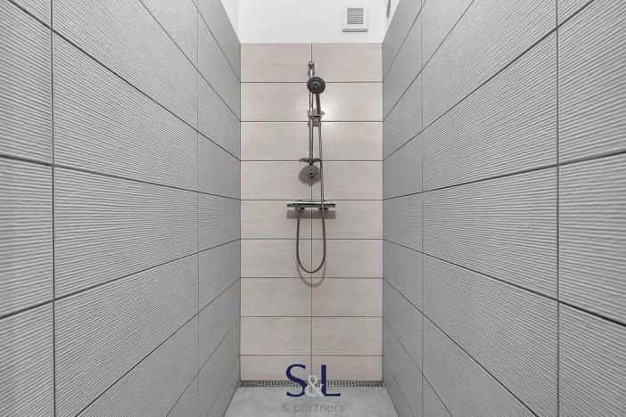 Prodej obchodního prostoru, Nový Bor, Česká, 325 m2