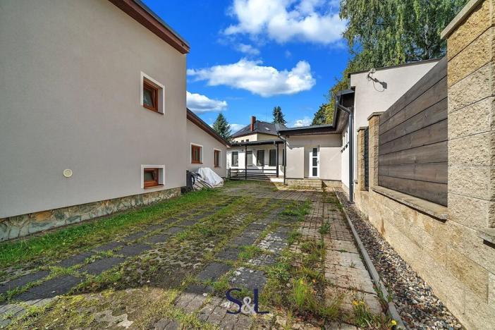 Prodej obchodního prostoru, Nový Bor, Česká, 325 m2