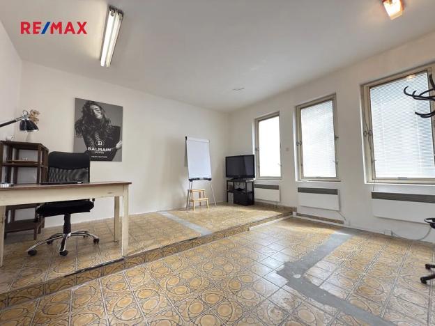 Pronájem obchodního prostoru, Horní Bříza, Sídlištní, 145 m2