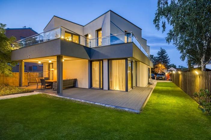 Prodej rodinného domu, Praha - Dolní Měcholupy, Na návsi, 392 m2