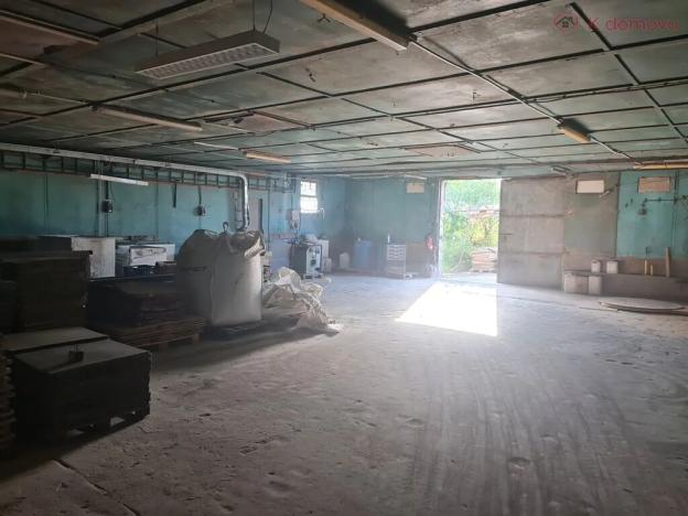 Prodej výrobních prostor, Radslavice, 3300 m2