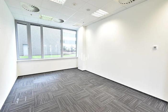 Pronájem kanceláře, Praha - Stodůlky, Bucharova, 2870 m2