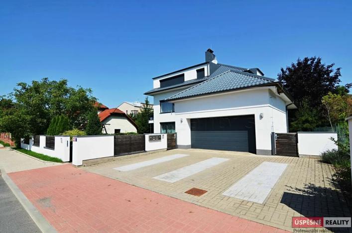 Prodej bytu 4+1, Rudná, Příčná, 126 m2
