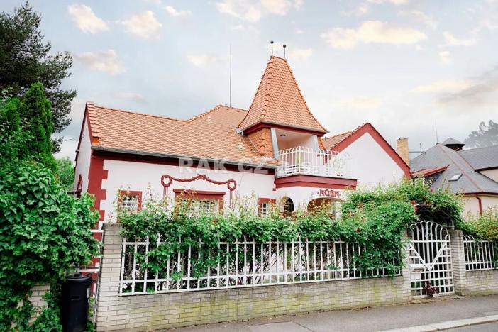 Prodej vily, Praha - Strašnice, Mrštíkova, 300 m2