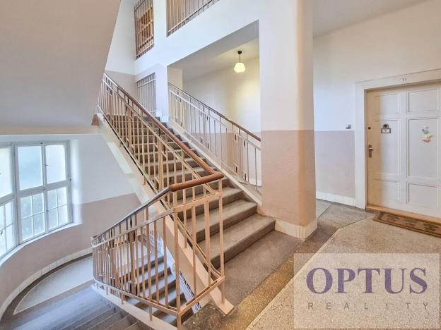 Pronájem bytu 2+1, Praha - Hradčany, Na valech, 78 m2