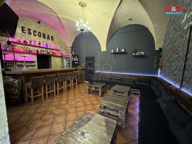 Pronájem obchodního prostoru, Olomouc, Dolní náměstí, 49 m2