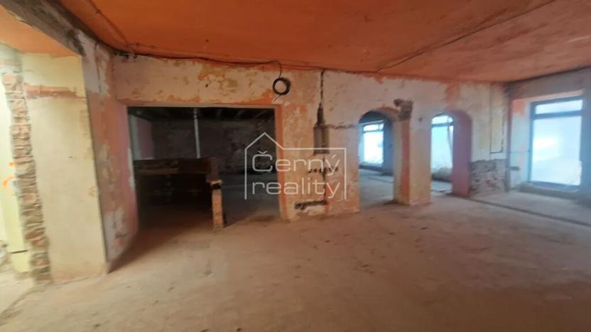 Prodej obchodního prostoru, Nový Bydžov, Dukelská třída, 300 m2