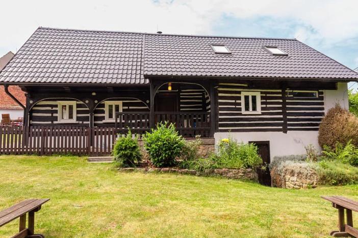 Prodej chalupy, Kobyly, 160 m2