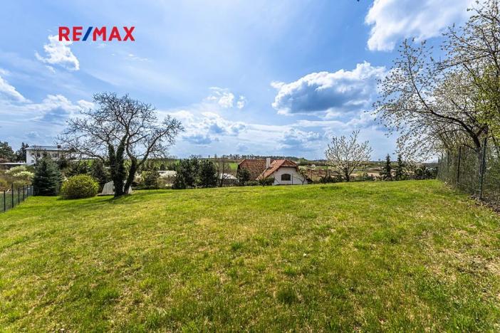 Prodej pozemku pro bydlení, Praha - Lochkov, Na dražkách, 1550 m2