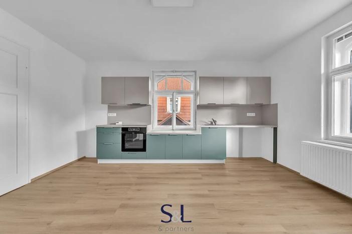 Pronájem bytu 3+1, Liberec, Zborovská, 131 m2