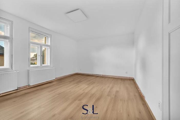 Pronájem bytu 3+1, Liberec, Zborovská, 131 m2