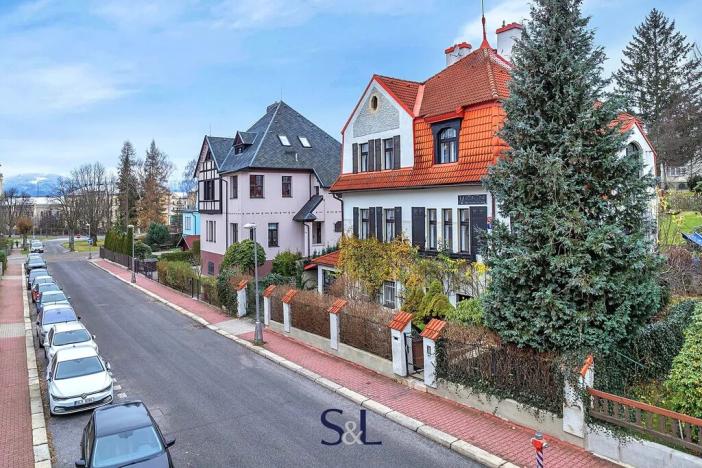 Pronájem bytu 3+1, Liberec, Zborovská, 131 m2