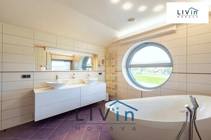 Prodej rodinného domu, Šternberk, Vinný vrch, 300 m2