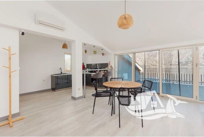 Prodej bytu 3+kk, Kotor, Černá Hora, 140 m2