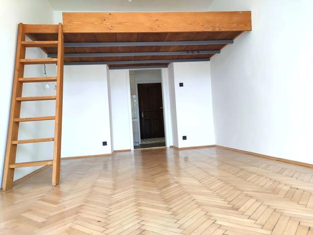 Pronájem bytu 1+kk, Praha - Smíchov, Na Skalce, 37 m2