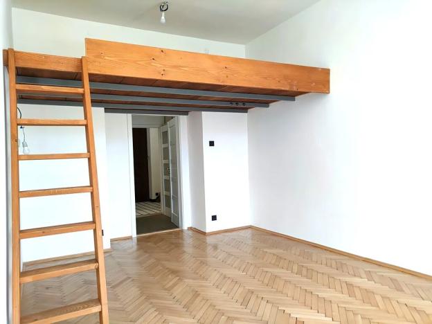 Pronájem bytu 1+kk, Praha - Smíchov, Na Skalce, 37 m2