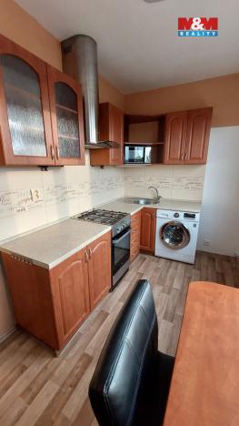 Pronájem bytu 2+1, Zlín - Malenovice, Husova, 58 m2