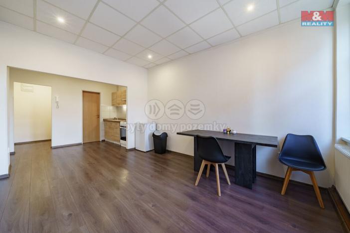 Pronájem bytu 2+kk, Aš, Hlavní, 42 m2