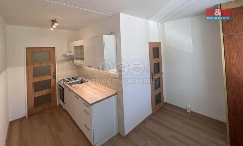 Prodej bytu 3+1, Třebíč - Nové Dvory, Velkomeziříčská, 76 m2