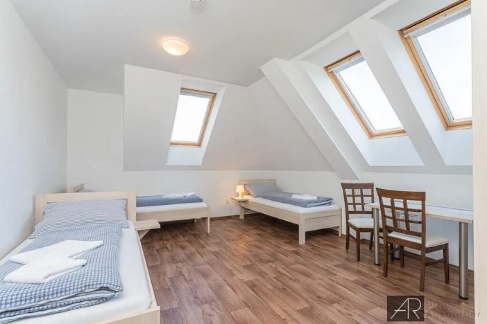 Prodej ubytování, Hovorany, 885 m2