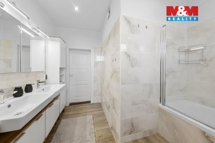 Prodej rodinného domu, Ústí nad Labem - Střekov, Jeseninova, 275 m2