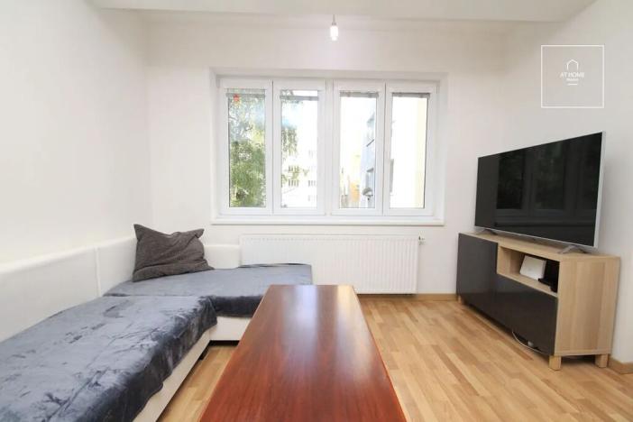 Pronájem bytu 2+kk, Praha - Žižkov, Jeseniova, 46 m2